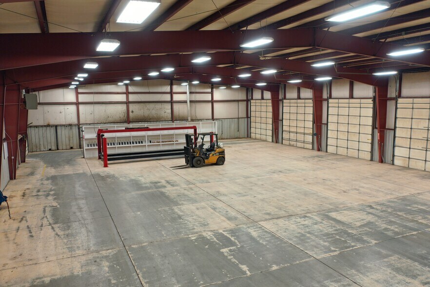 More Photos Of 17 Wilkins Peak Dr, Rock Springs Industrial For Lease