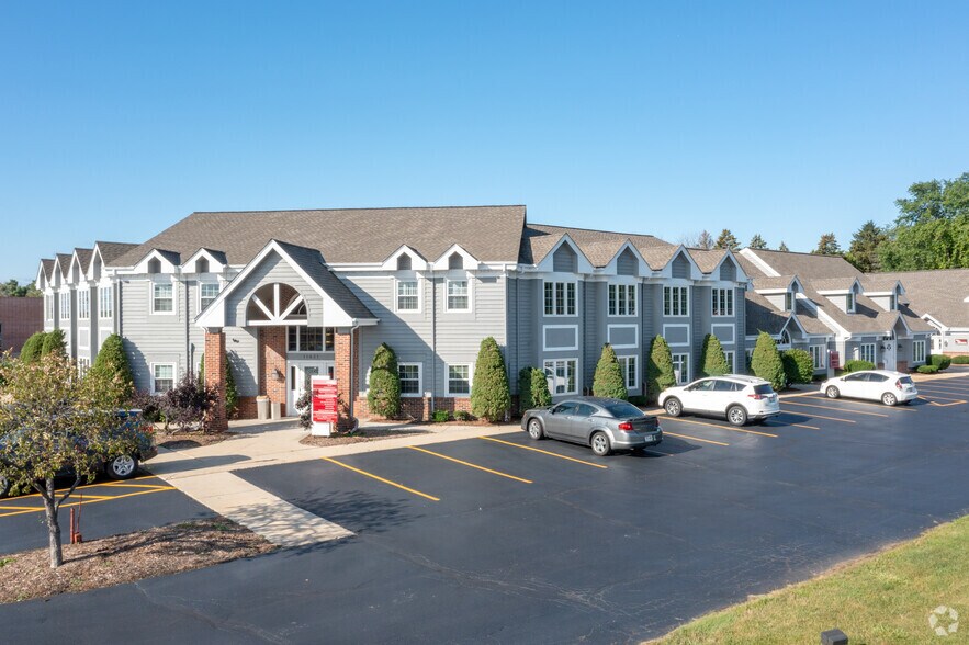 More Photos Of 11431 N Port Washington Rd, Thiensville Office For Sale