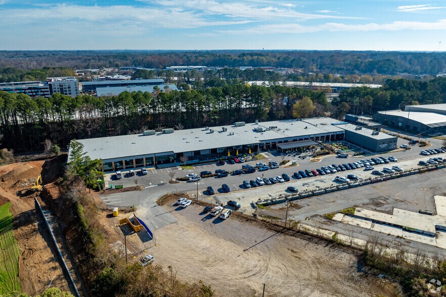 More Photos Of 2020 Progress Ct, Raleigh Office For Lease