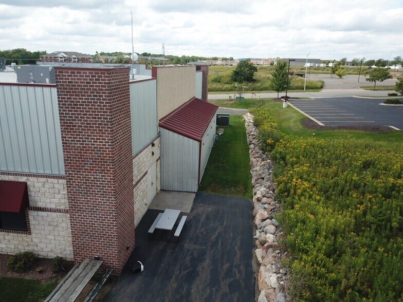 More Photos Of 7802 Meadow Rock Dr, Weston Office For Lease