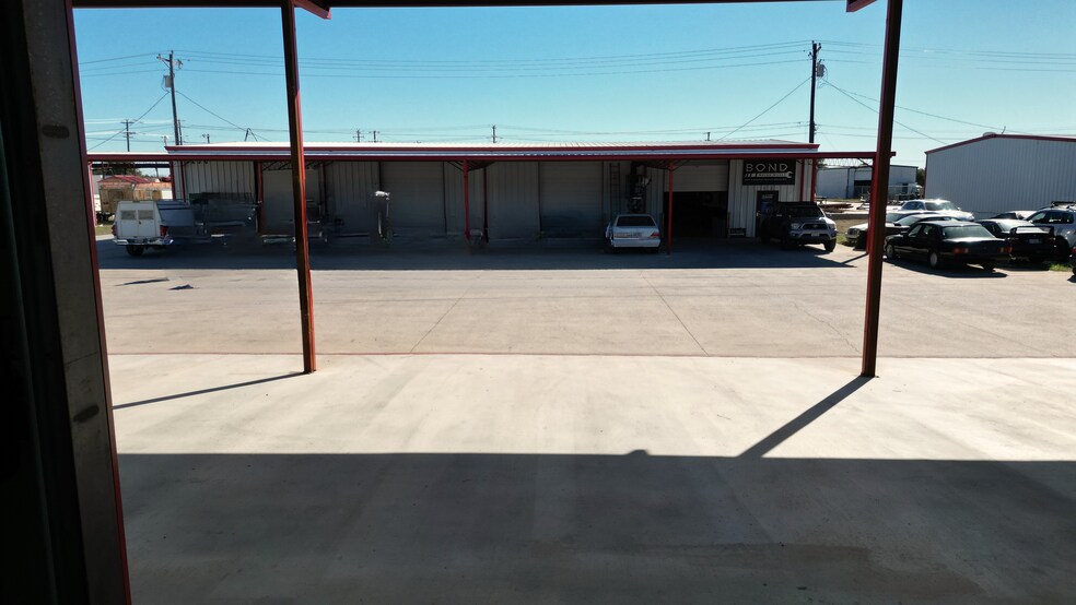 More Photos Of 941 US-183 Hwy, Liberty Hill Unknown For Lease