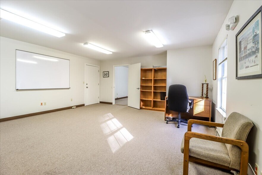 More Photos Of 219 Kent Rd, New Milford Office For Lease