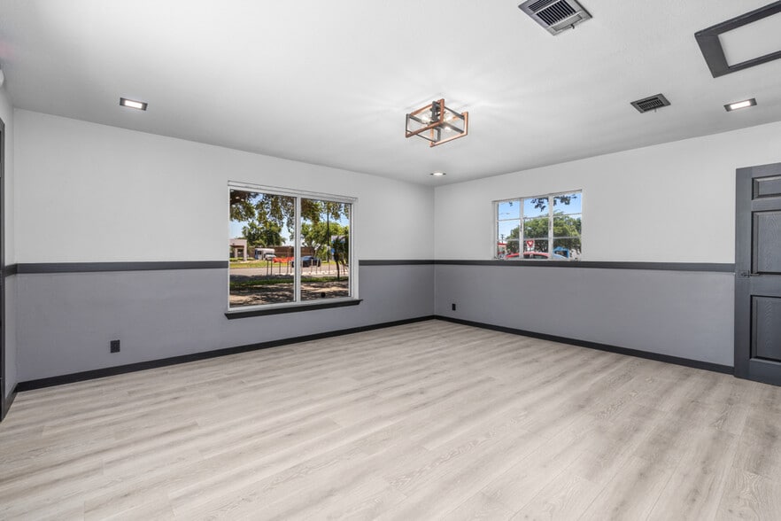 More Photos Of 1612 Pecan Blvd, McAllen Freestanding For Sale