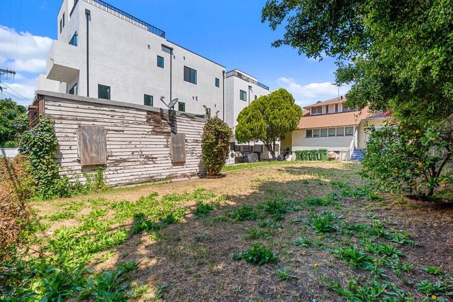 More Photos Of 4458 Maplewood Ave, Los Angeles Multifamily For Sale