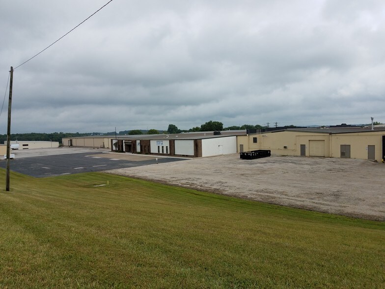 More Photos Of 2130 Industrial Park Rd, Ferdinand Warehouse For Lease