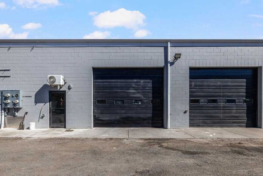 More Photos Of 30 Starr St, Johnston Warehouse For Lease
