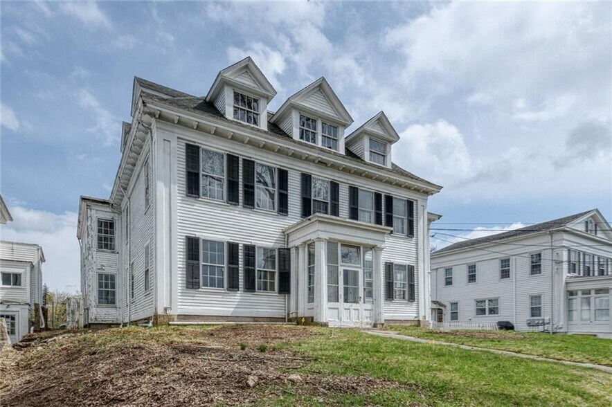 More Photos Of 2 Elm St, Westerly Office For Sale