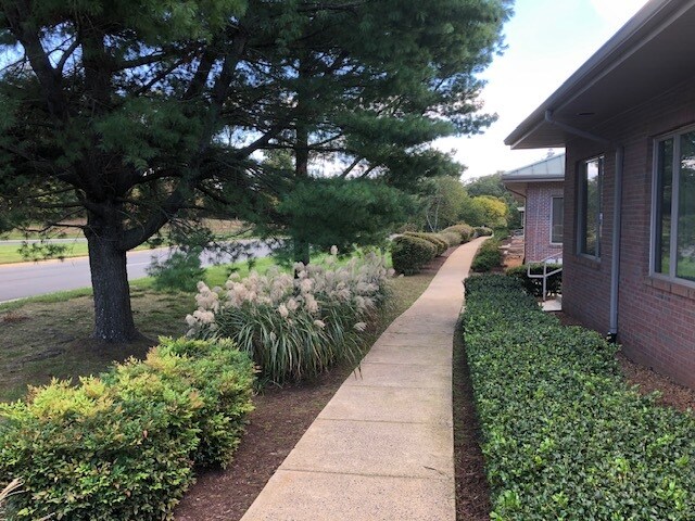 More Photos Of 44125 Woodridge Pky, Lansdowne Office For Sale