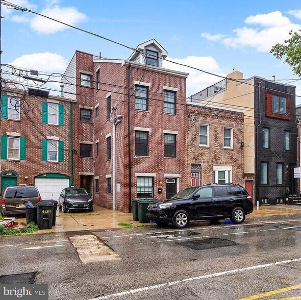 Primary Photo Of 1014 E Moyamensing Ave, Philadelphia Multifamily For Sale