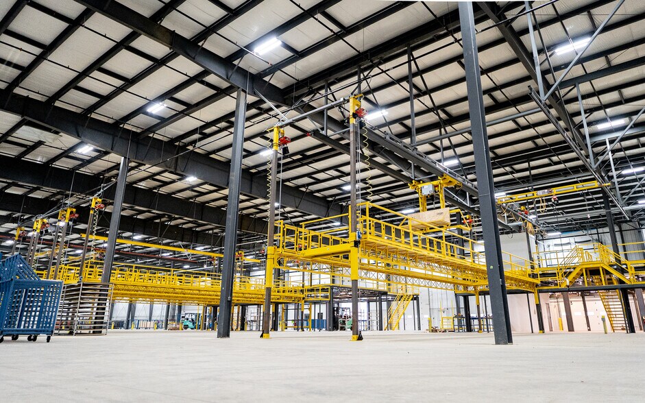 Primary Photo Of 1200 Haines blvd, Sturgis Manufacturing For Sale