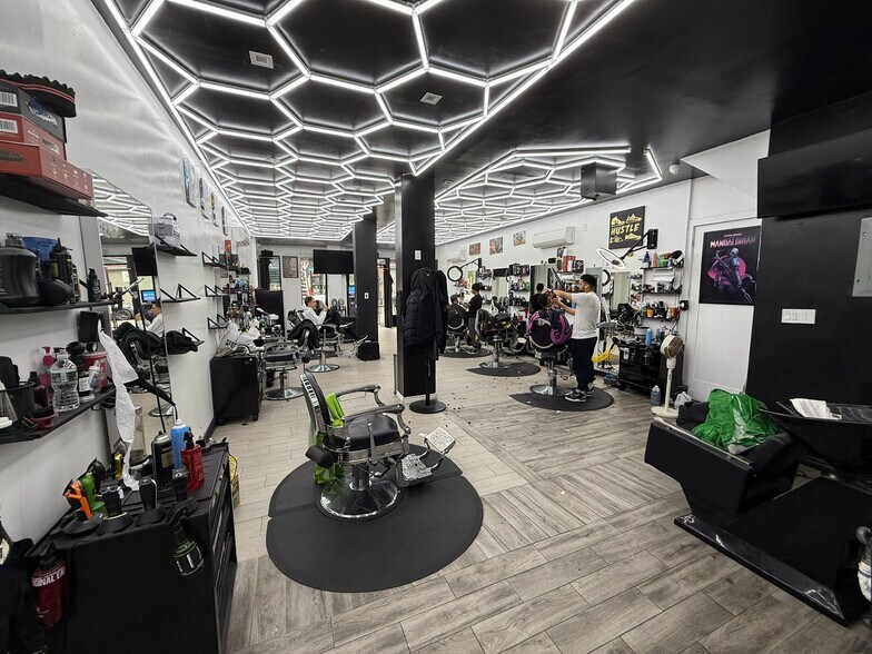 More Photos Of 77-85 Graham Ave, Brooklyn Storefront Retail Residential For Lease