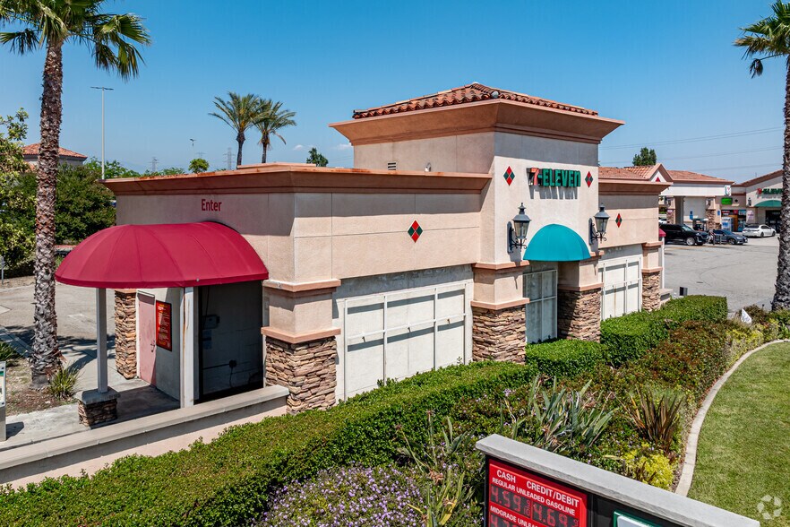 More Photos Of 15264 Summit Ave, Fontana General Retail For Lease