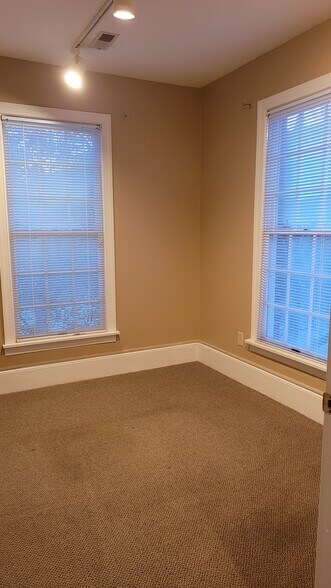 More Photos Of 5540 Mcneely Dr, Raleigh Office For Sale