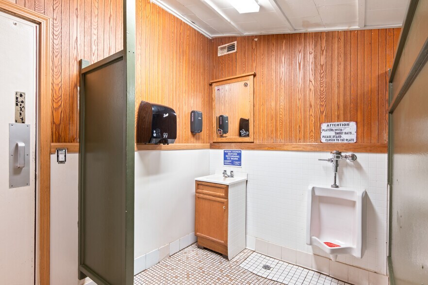 More Photos Of W12010 Rose Eld Rd, Ripon Restaurant For Sale