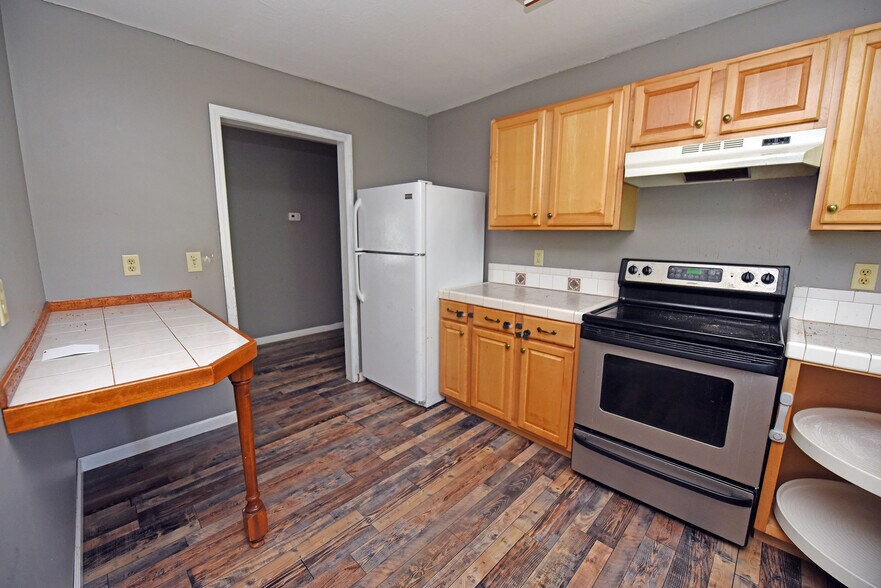 More Photos Of 10 Deer Crossing Trl, Blairsville Office For Sale