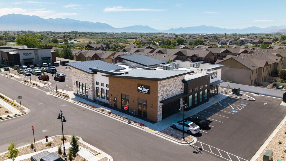 Primary Photo Of 297 E Crossroads Blvd, Saratoga Springs Storefront For Sale