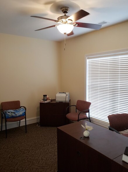 More Photos Of 3950 Cobb Pky NW, Acworth Office For Lease
