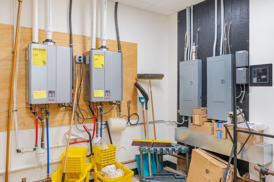 More Photos Of 111 N Broadway, Wind Gap Freestanding For Sale