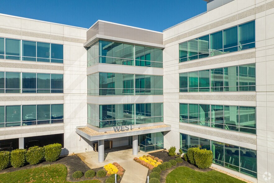 More Photos Of 550 E Swedesford Rd, Wayne Office For Lease