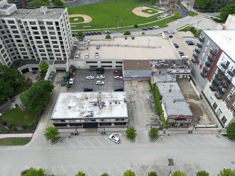 More Photos Of 1585 Ellinwood St, Des Plaines Office For Sale