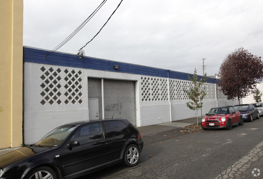 More Photos Of 2300 4th St, Berkeley Warehouse For Sale