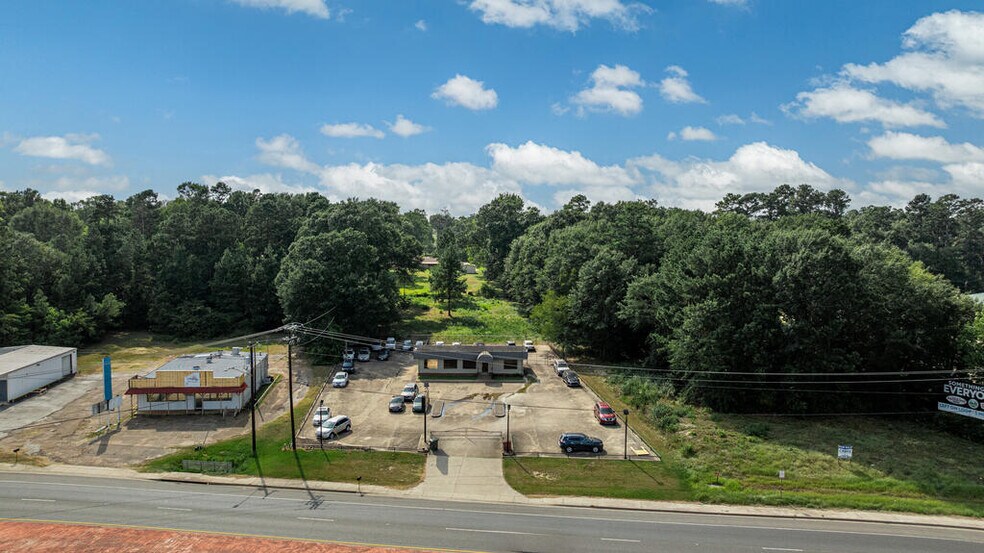 More Photos Of 3606 South St, Nacogdoches Office For Sale