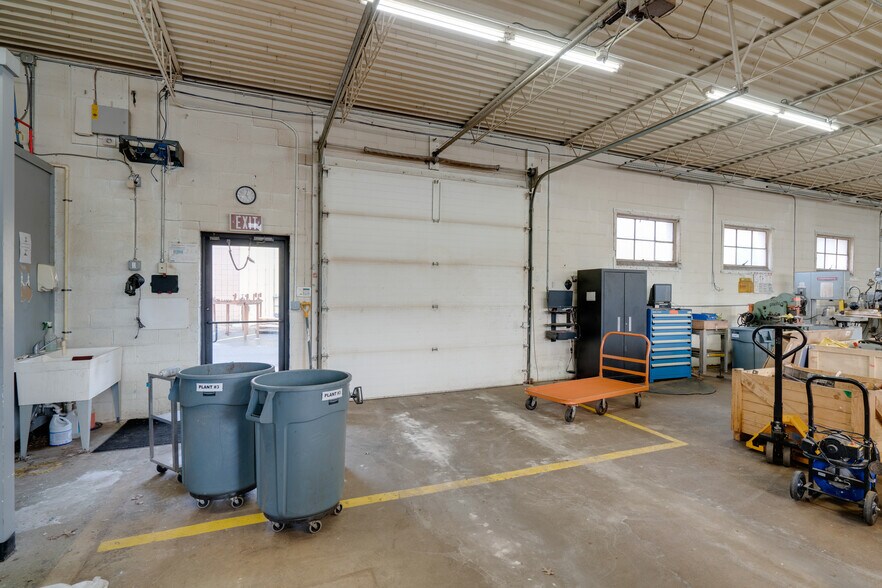 More Photos Of 1878 Fruit St, Clay Township Manufacturing For Sale