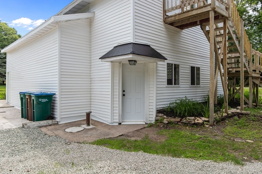 More Photos Of 1903 E Apple Creek Rd, Appleton Apartments For Sale