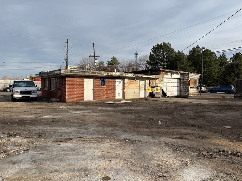 More Photos Of 3905 Oneida St, Denver Service Station For Sale
