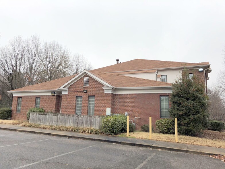 More Photos Of 3809 New Covington Pike, Memphis Medical For Lease