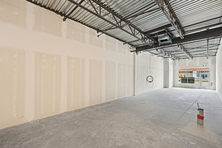 More Photos Of 246 Nolanridge Cres NW, Calgary Storefront For Lease