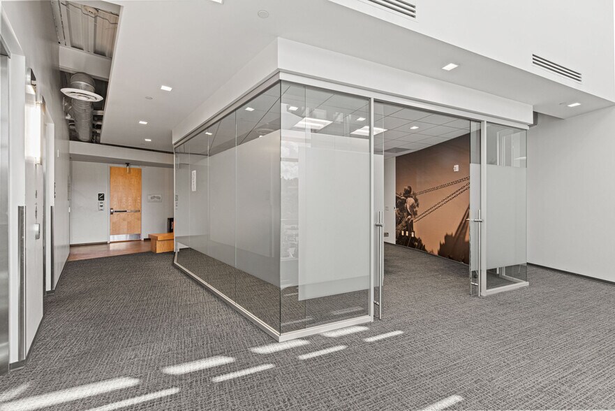 More Photos Of 4931 N 300 W, Provo Office For Lease