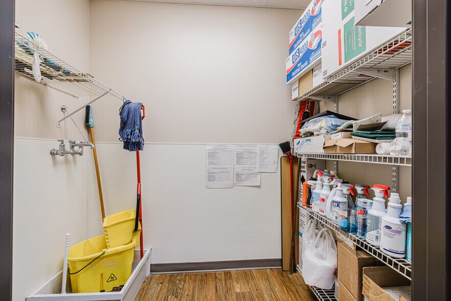 More Photos Of 2715 Argent Ave, Elko Unknown For Lease