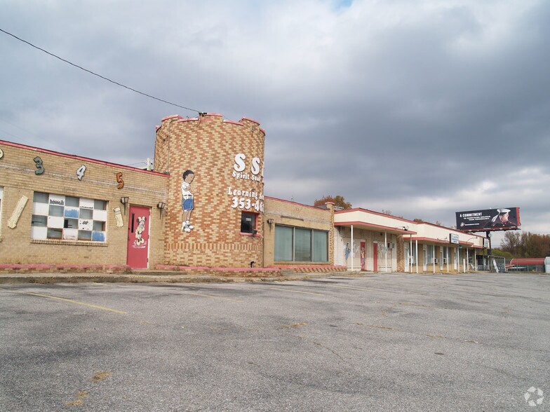 More Photos Of 6033-6079 US Highway 51 N, Millington Service Station For Sale
