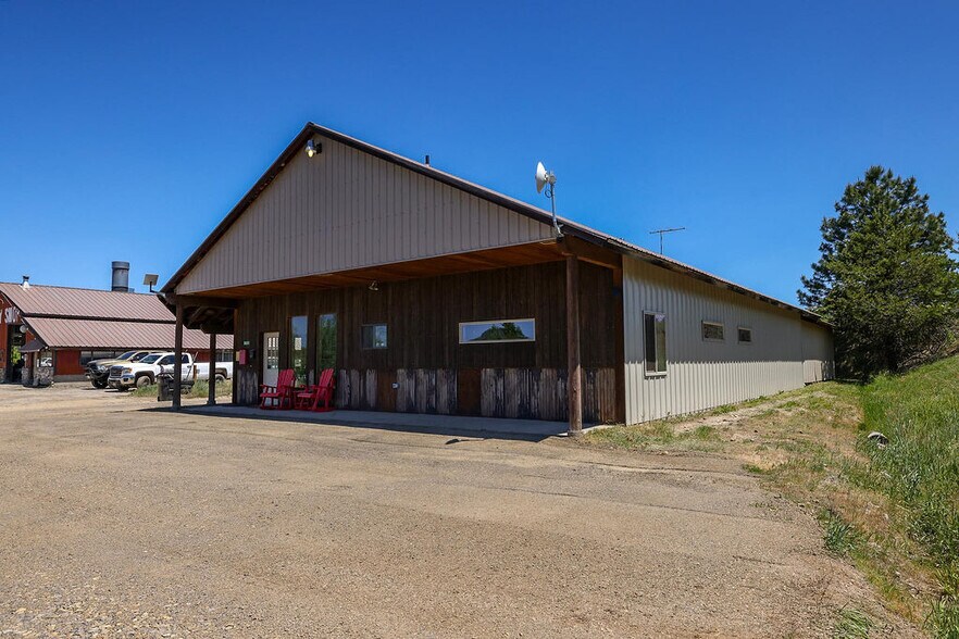 More Photos Of 105 E Jacob St, McCall Service For Sale