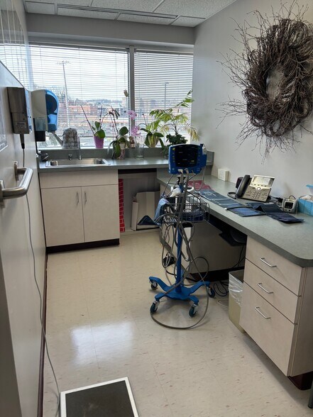 More Photos Of 100 Schuylkill Medical Plz, Pottsville Medical For Sale
