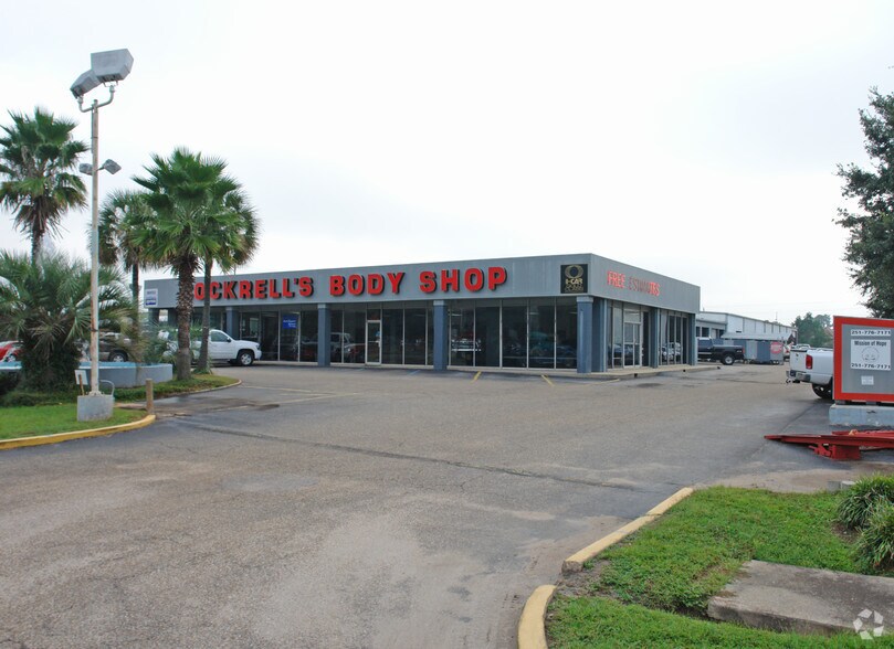 More Photos Of 108 E I65 Service Rd N, Mobile Auto Repair For Sale