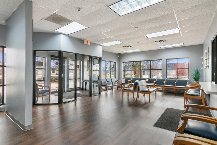 More Photos Of 3445 Regional Dr, Port Arthur Medical For Lease
