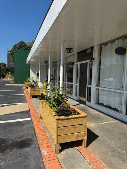 More Photos Of 2107-2115 Wynnton Rd, Columbus Unknown For Lease