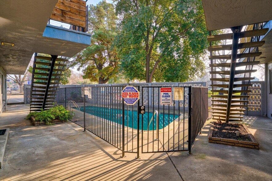 More Photos Of 1143 43rd Ave, Sacramento Apartments For Sale