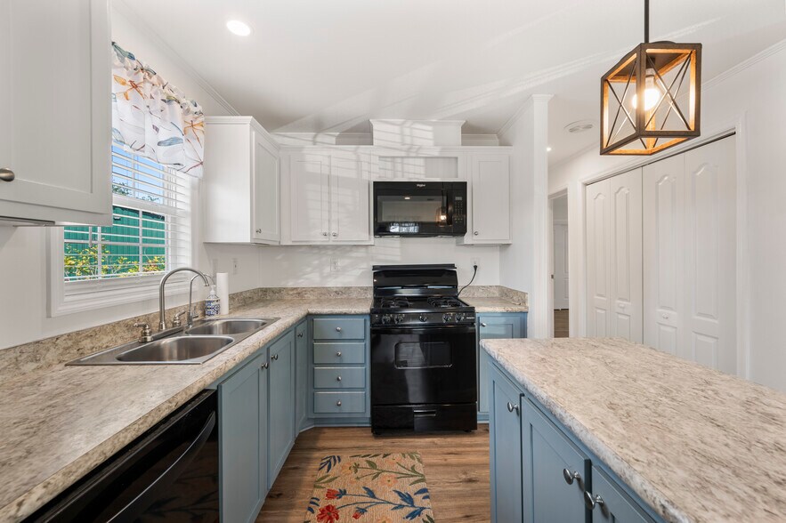More Photos Of 4900 J Jackson Rd, Fort Meade Flex For Sale