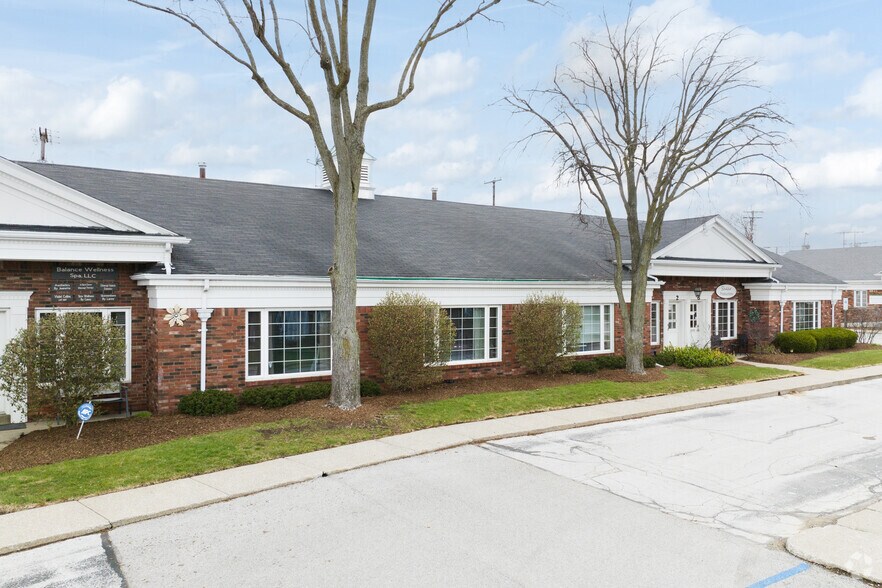 More Photos Of 5800 Monroe St, Sylvania Office For Sale