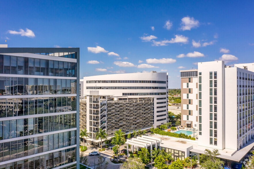 More Photos Of 2980 NE 207th St, Aventura Office Residential For Lease