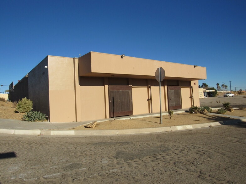 More Photos Of 16424 Victor St, Victorville Freestanding For Sale