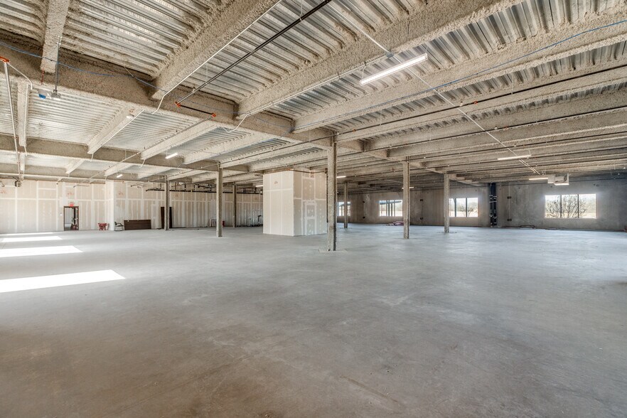 Primary Photo Of 6601 W University Dr, McKinney Hospital For Lease