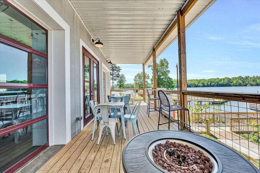 More Photos Of 3619 Airport Rd, Moneta Marina For Sale