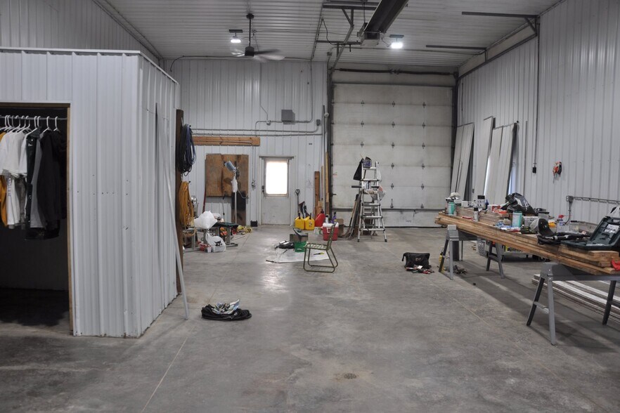 More Photos Of 4306 Highway 12 SE, Delano Self Storage For Lease