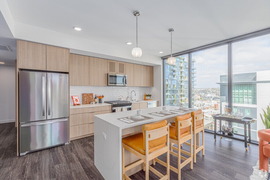 More Photos Of 1331 Columbia St, San Diego Apartments For Lease