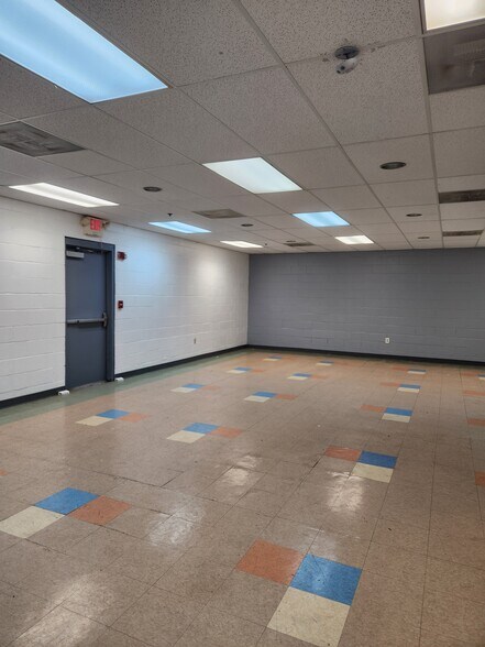 More Photos Of 1211 N Chester St, Baltimore Medical For Sale