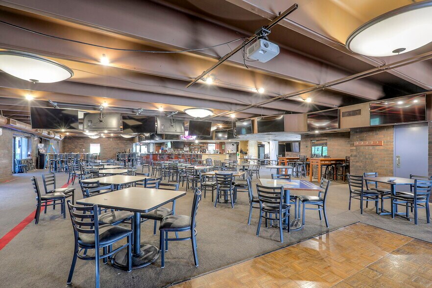 More Photos Of 330 E 135th St, Kansas City Restaurant For Sale